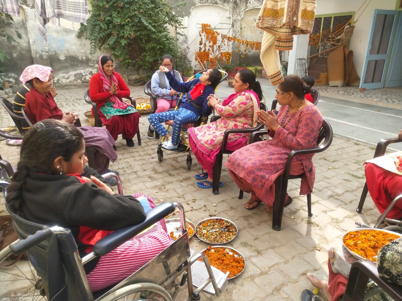 Eco friendly flower based Holi Colors  